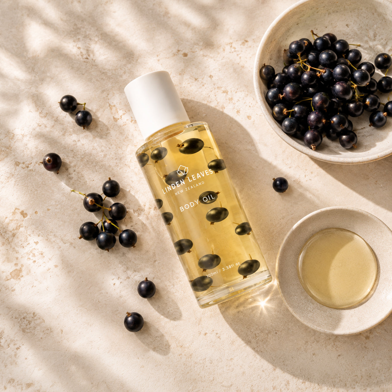 Cassis Berry Body Oil 100ml lifestyle