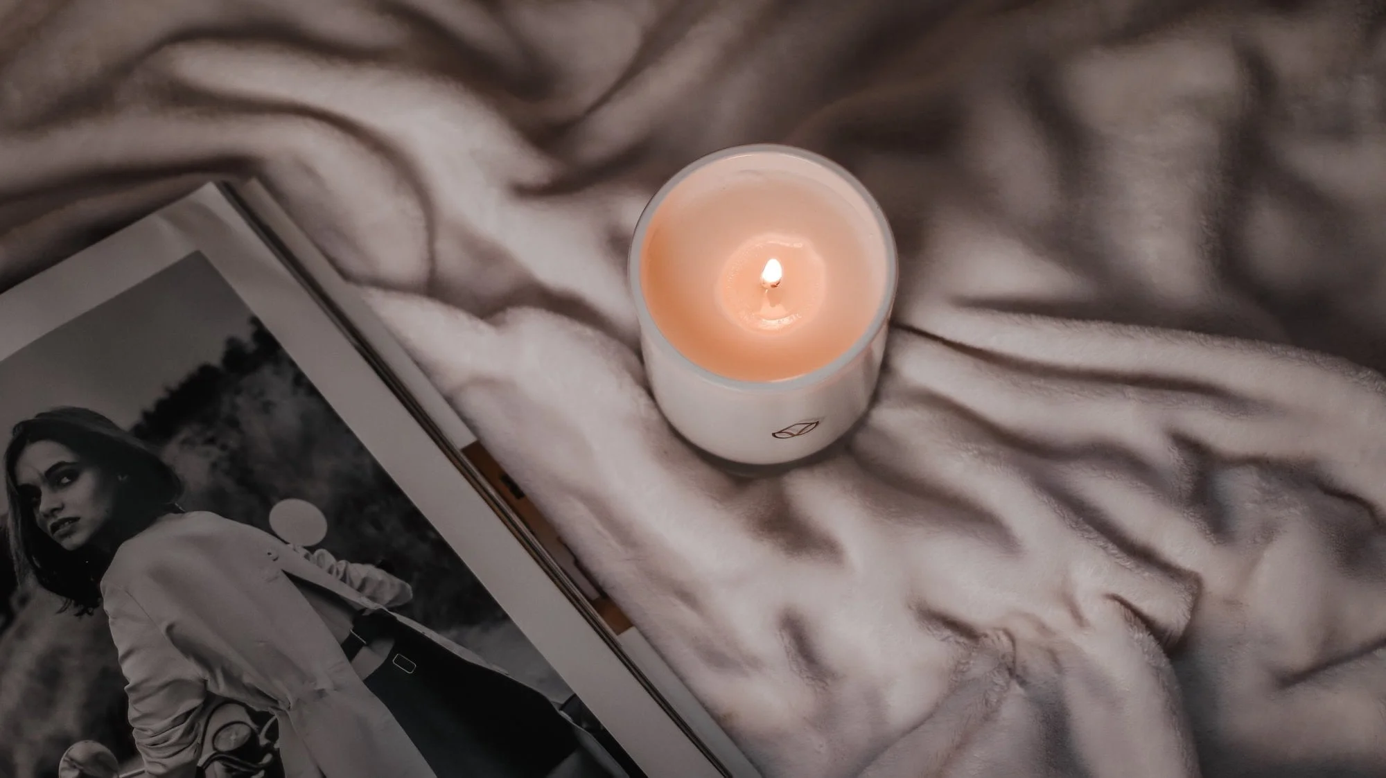 Linden Leaves Candle
